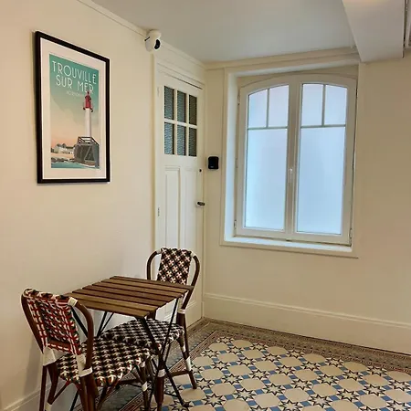 L'escapade Trouvillaise L & Centre A Pied Apartment