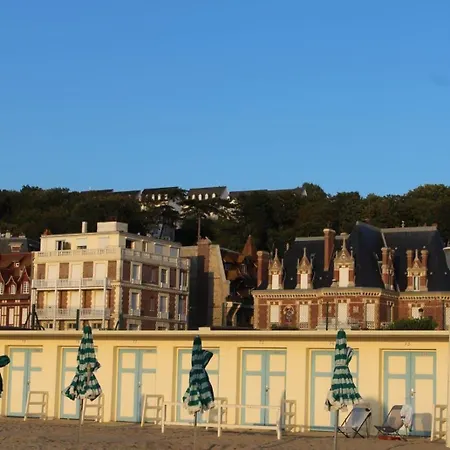 L'escapade Trouvillaise L & Centre A Pied